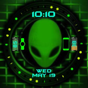 Green Alien by Gizmo411