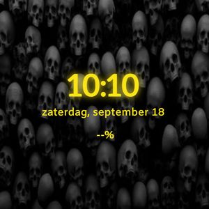 Skull 2 by Looney
