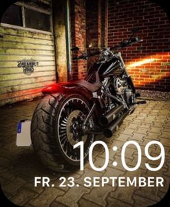 Harley Davidson by Andreas Lukas