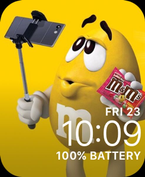 M&M’s: Yellow’s selfie